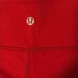 Lululemon Wunder Under RED